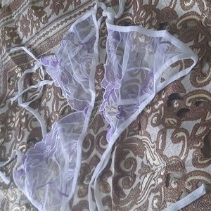 Transparent set lingery with flowers pattern